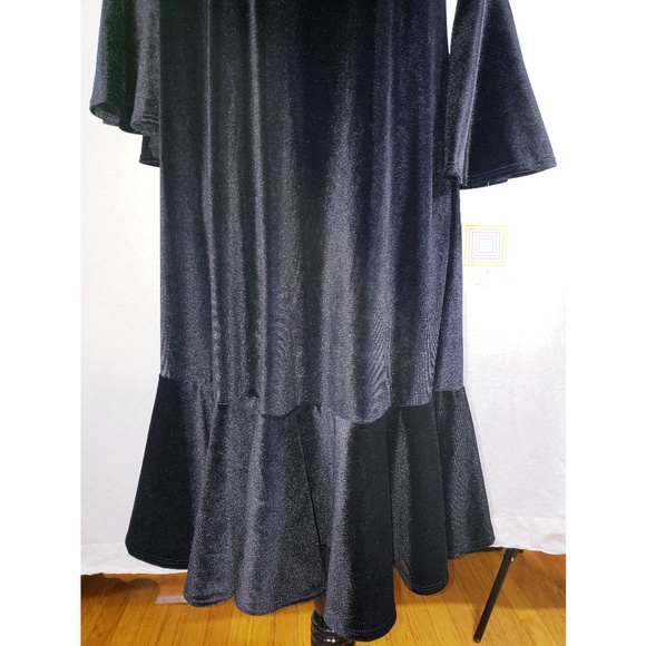 SOLD NWT Lularoe Maurine Velvet Dress Medium - Picture 3 of 8